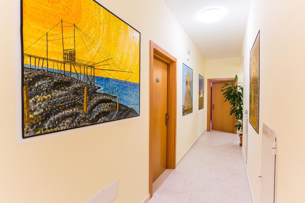 One-Bedroom Apartment,378804637:JPEG
