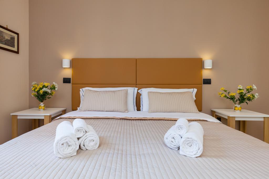 Standard Double or Twin Room,382635334:JPEG