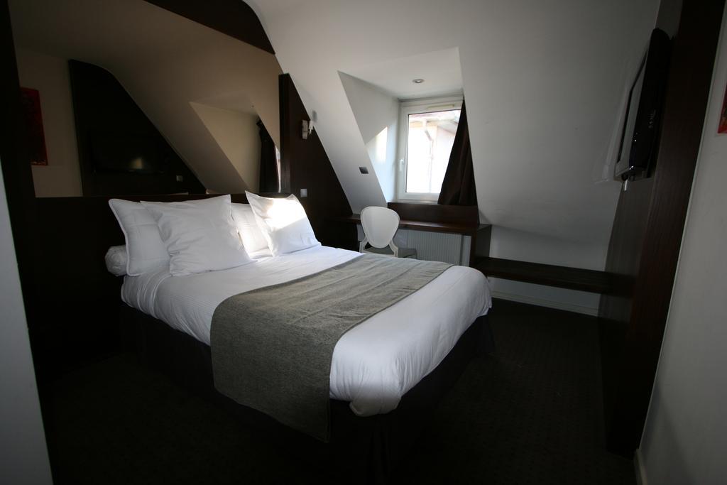 Double Room Shower,813340458:JPEG