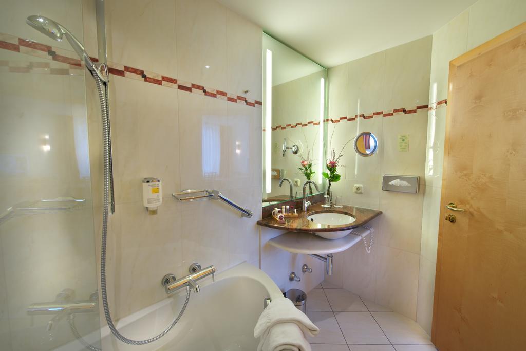 Standard Twin Room,655365816:JPEG