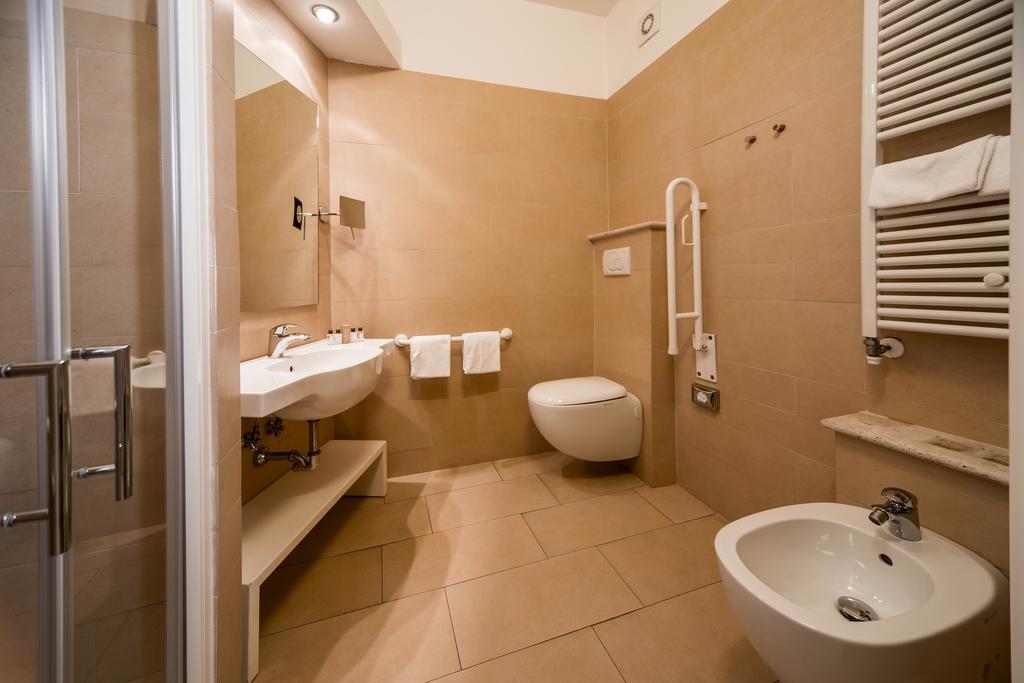 Superior Double Room,395898540:JPEG