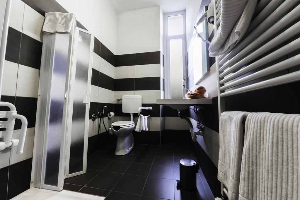 Double or Twin Room Disability Access