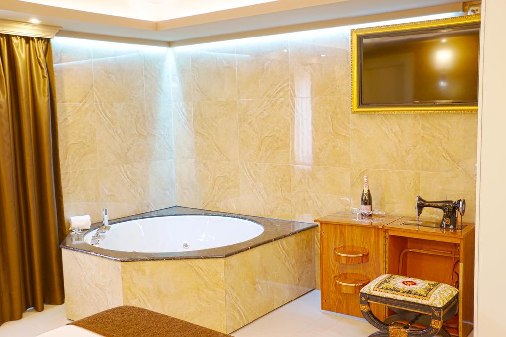 Deluxe Super Room Spa Bath