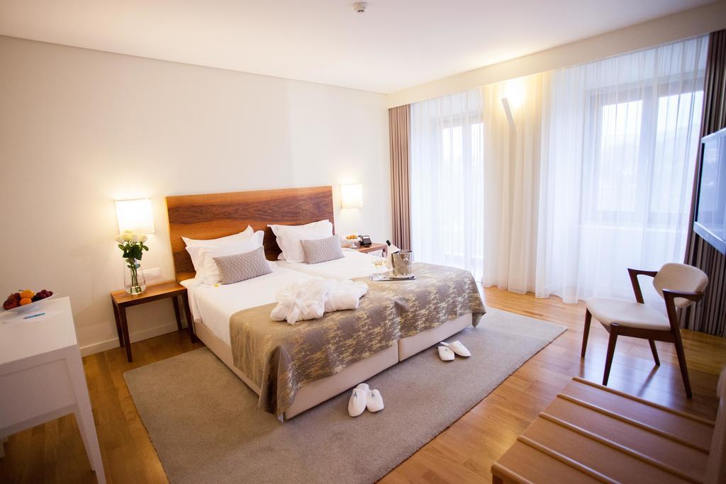 Quarto Twin Premium