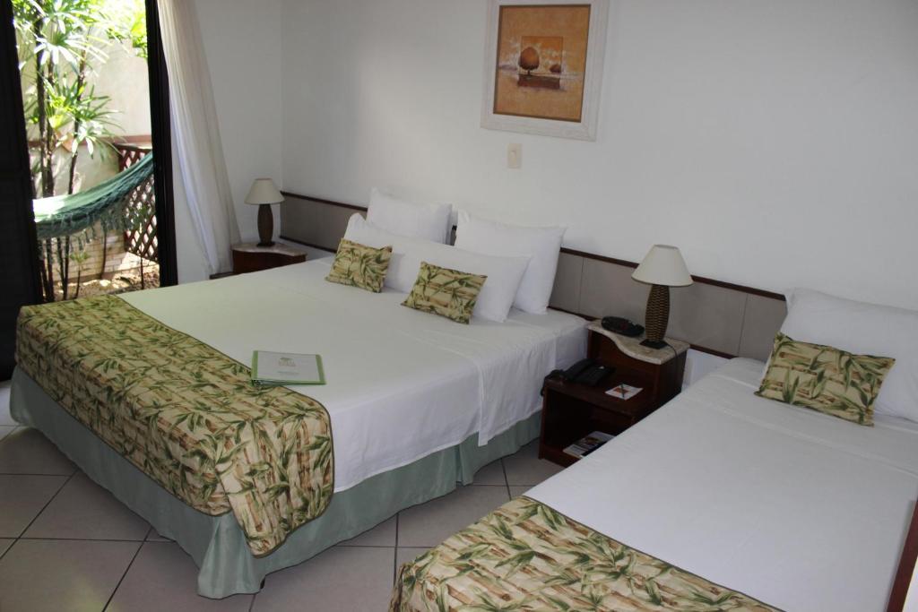 Quarto Triplo com Varanda