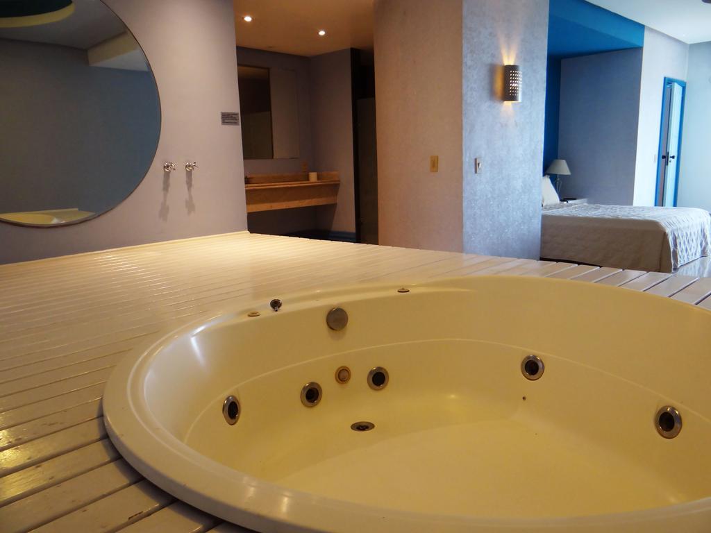 Suite Spa Bath