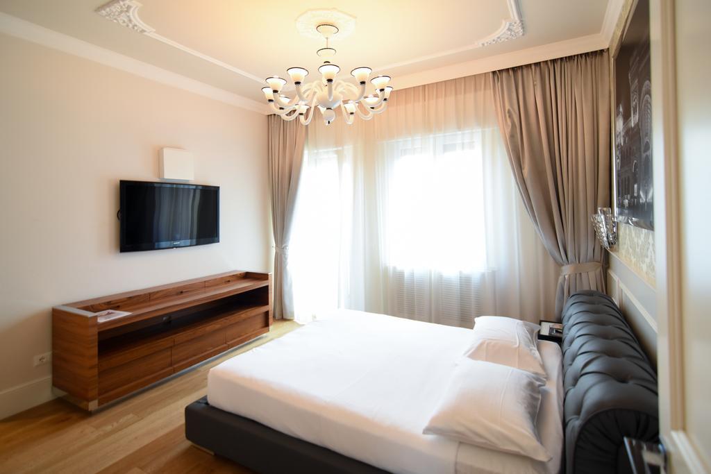 Large Double Room Balcony City View
