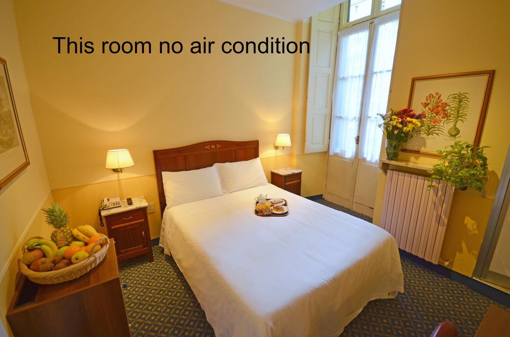 Basic Double or Twin Room,423672390:JPEG