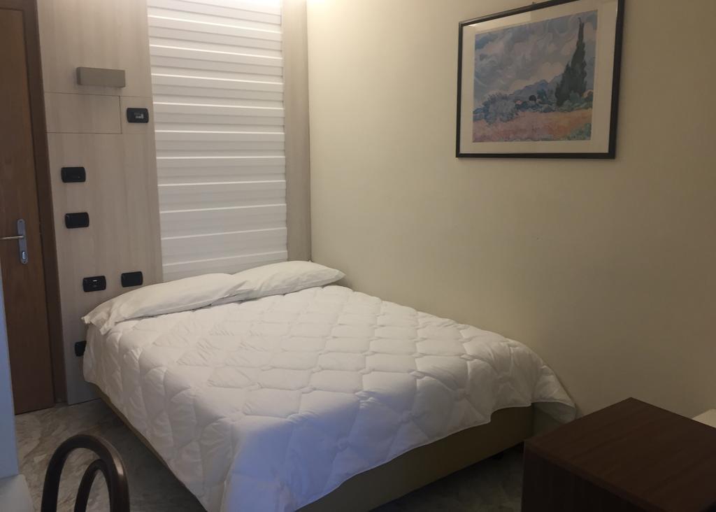 Single Room,1697932299:JPEG