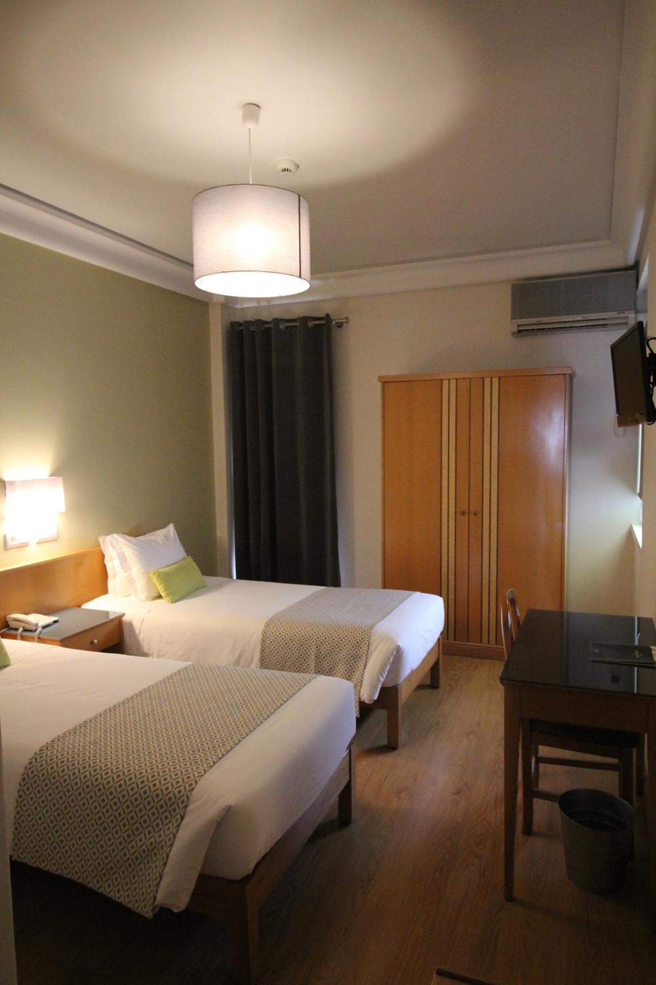 Twin Room,414825723:JPEG