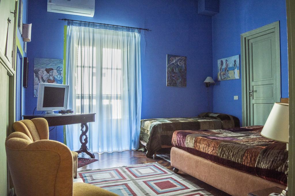 Triple Room,415333929:JPEG