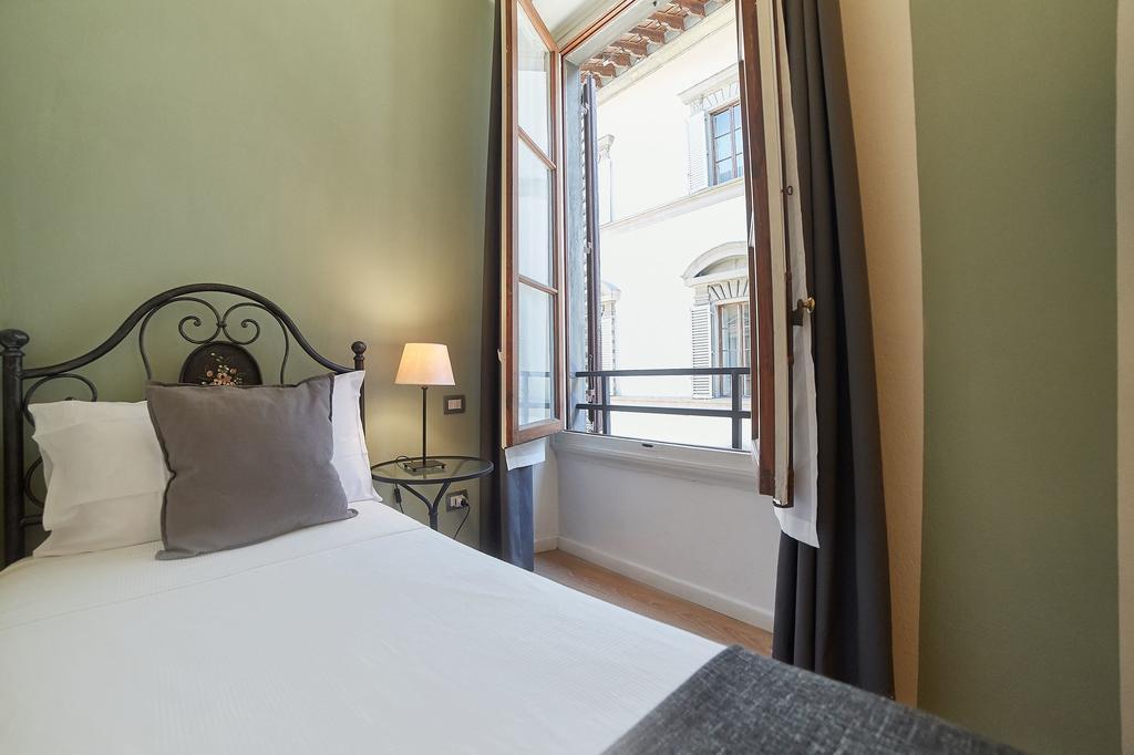 Single Room,416150163:JPEG
