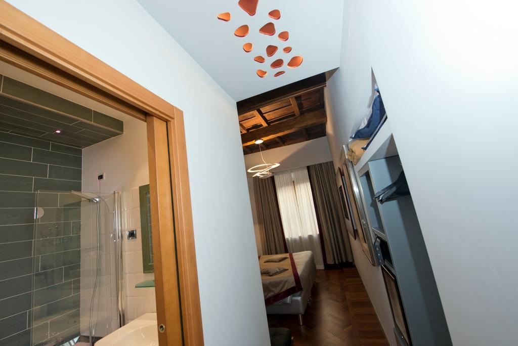 Deluxe Double or Twin Room Spa Bath,418807128:JPEG