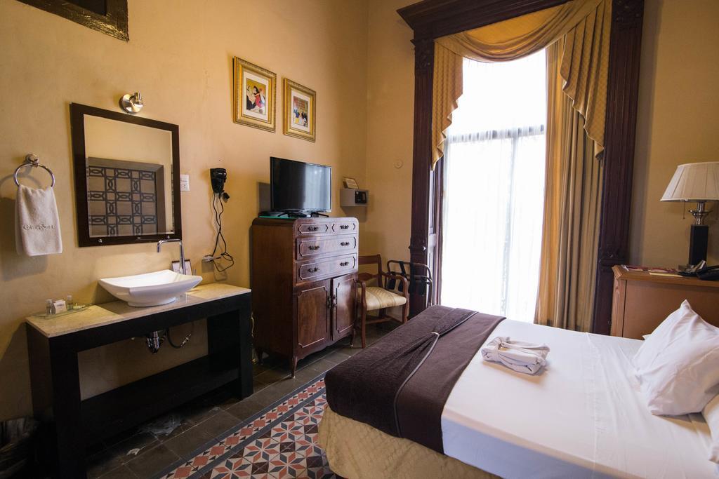 Double Room,421157715:JPEG