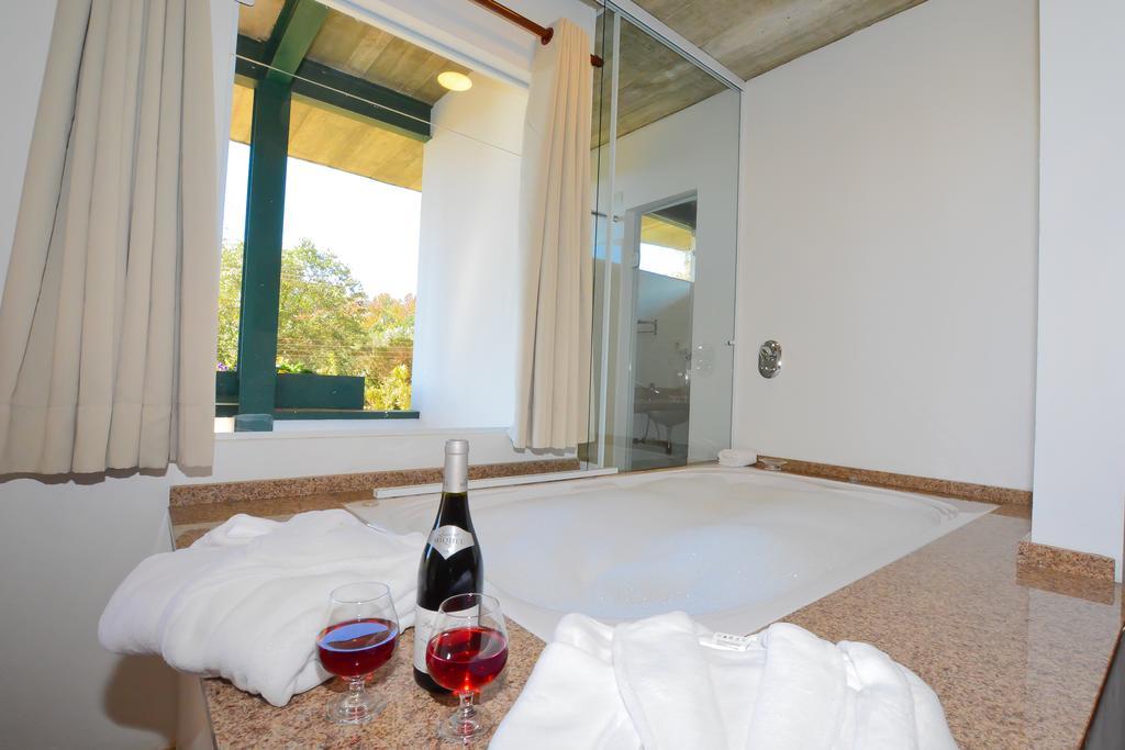 Suite Balcony,421466196:JPEG