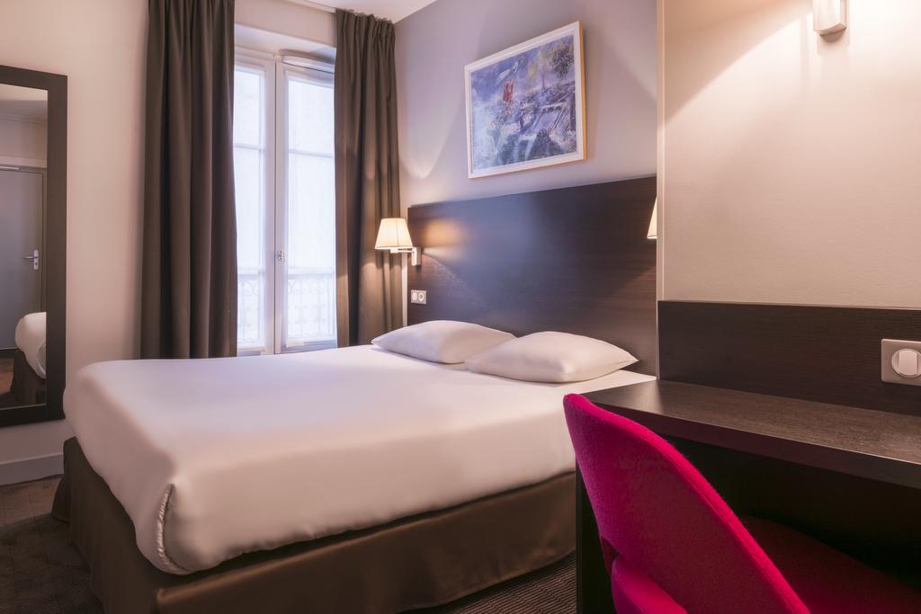 Classic Double Room,398449725:JPEG