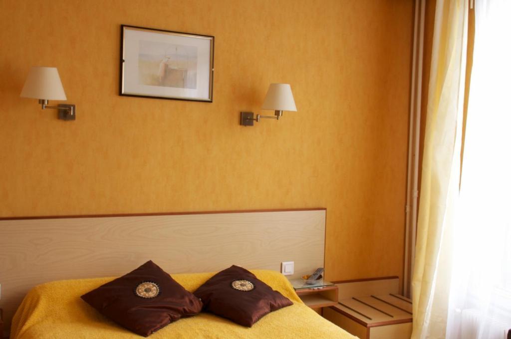 Two Adjacent Double Rooms,109911594:JPEG