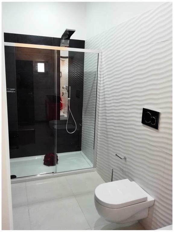 Double Room Private Bathroom,434722371:JPEG