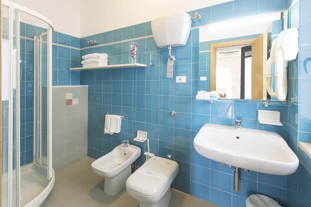 Standard Quadruple Room,697864929:JPEG