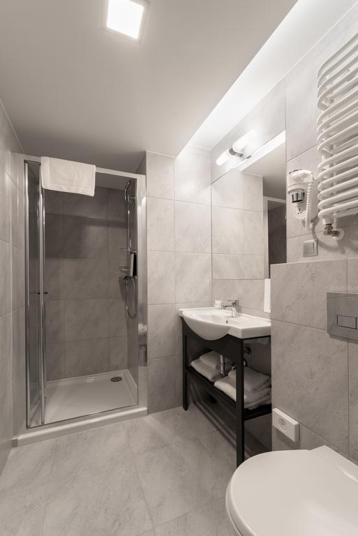 Single Room,1268484898:JPEG