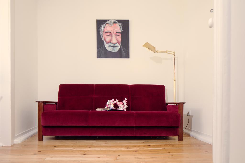 Double Room with Private External Bathroom,438446403:JPEG