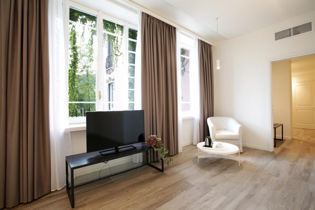 Suite Balcony,439804113:JPEG