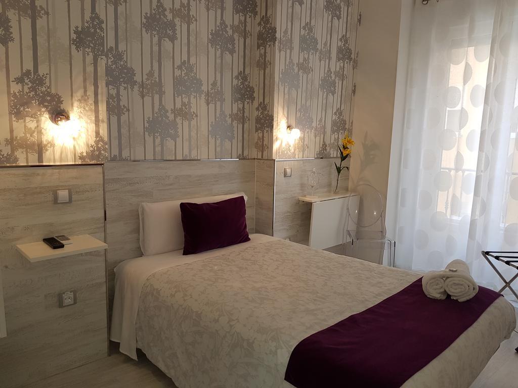 Single Room Exterior,1037168194:JPEG