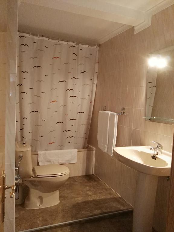 Triple Room Private Bathroom,1501567186:JPEG