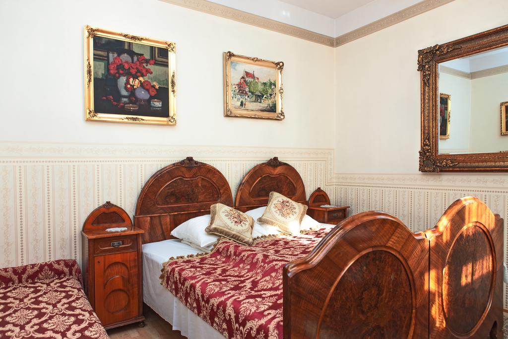 Two-Bedroom Apartment,507497466:JPEG