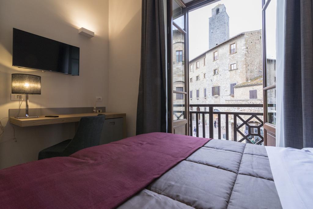 Double or Twin Room with Balcony Square View,723593896:JPEG