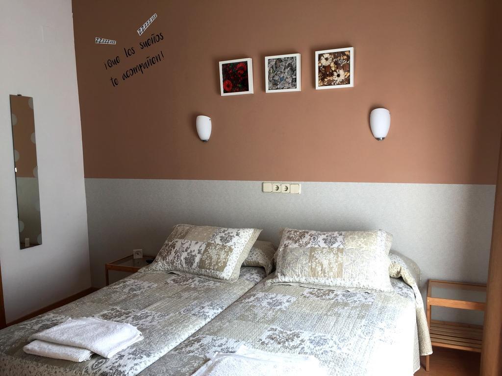 Double or Twin Room,451044684:JPEG