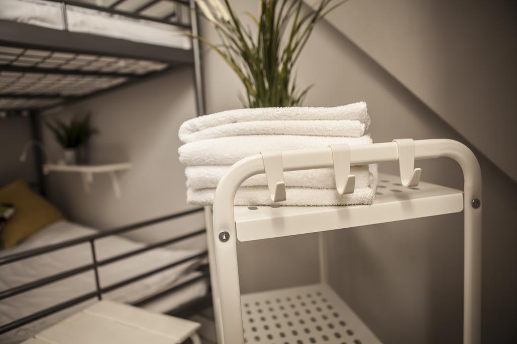 Camera Familiare con Bagno in Comune (7 Adulti)
