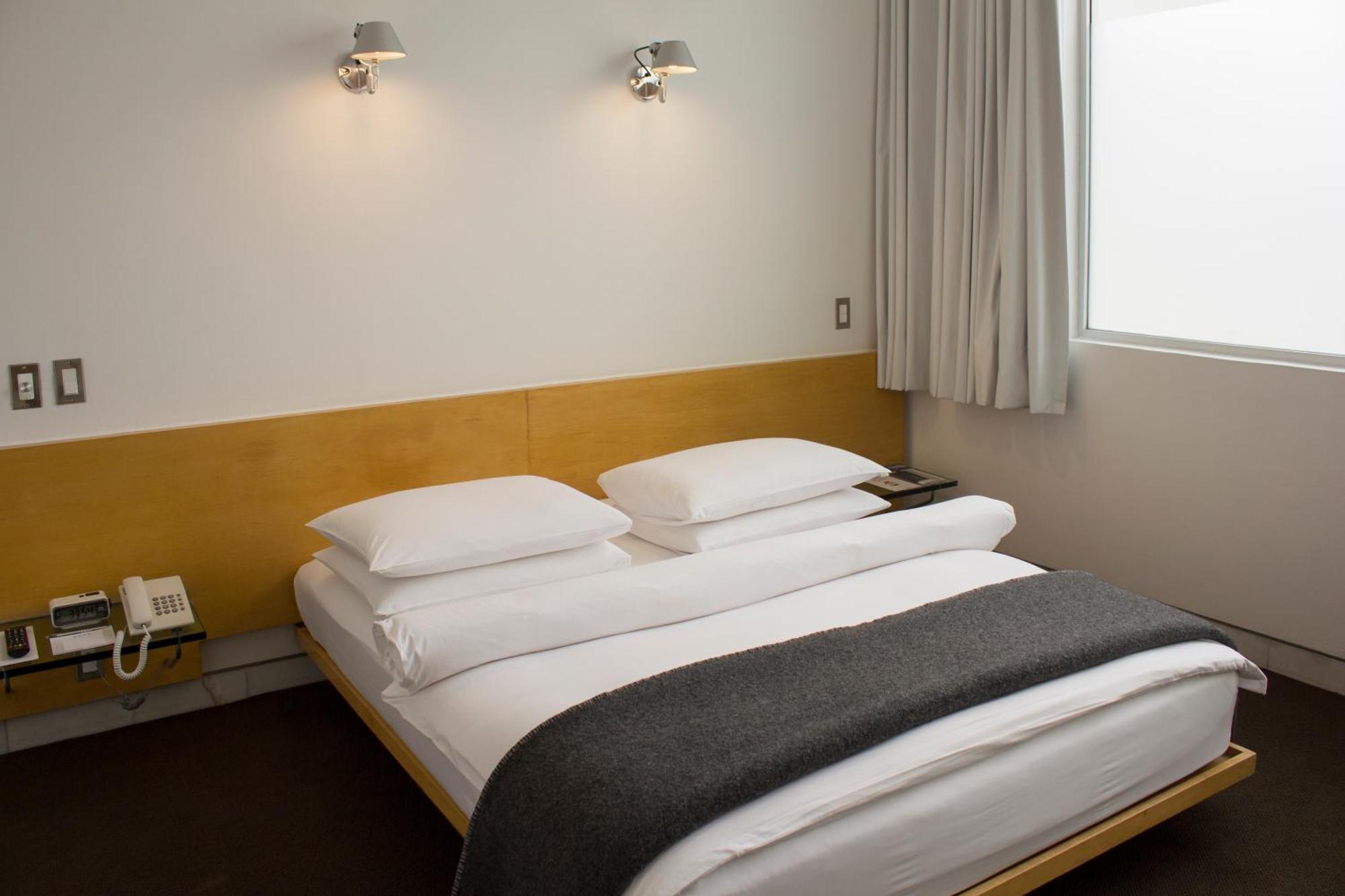 Superior Queen Room,1273711483:JPEG