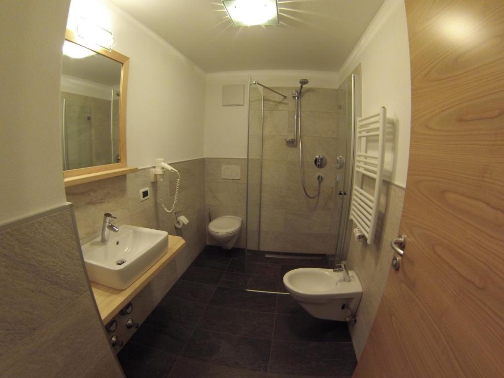 Two-Bedroom Apartment,48277453:JPEG