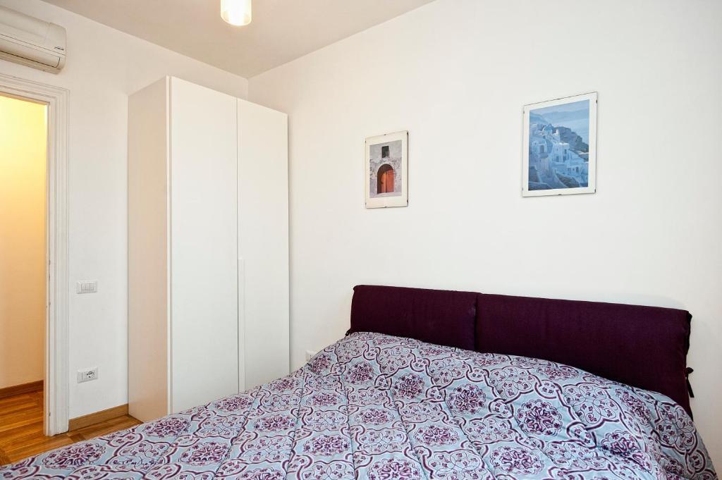 Two-Bedroom Apartment Separate Building,49790445:JPEG
