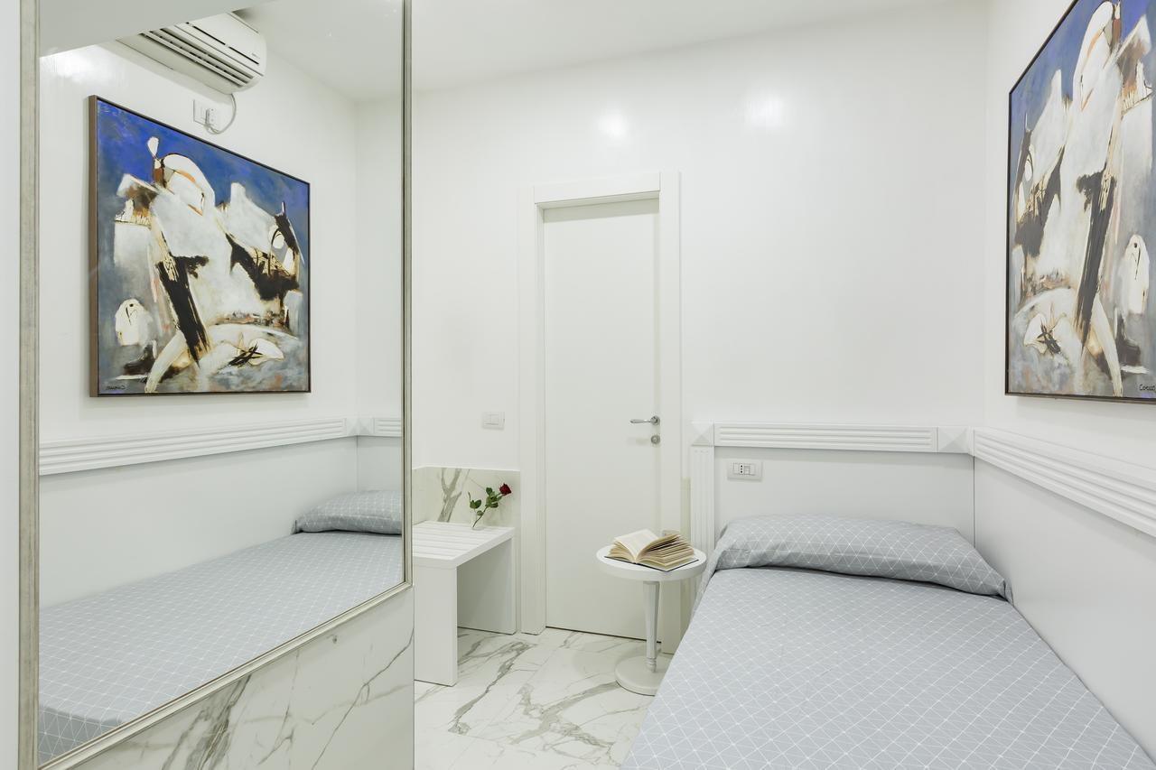 Single Room,506780355:JPEG