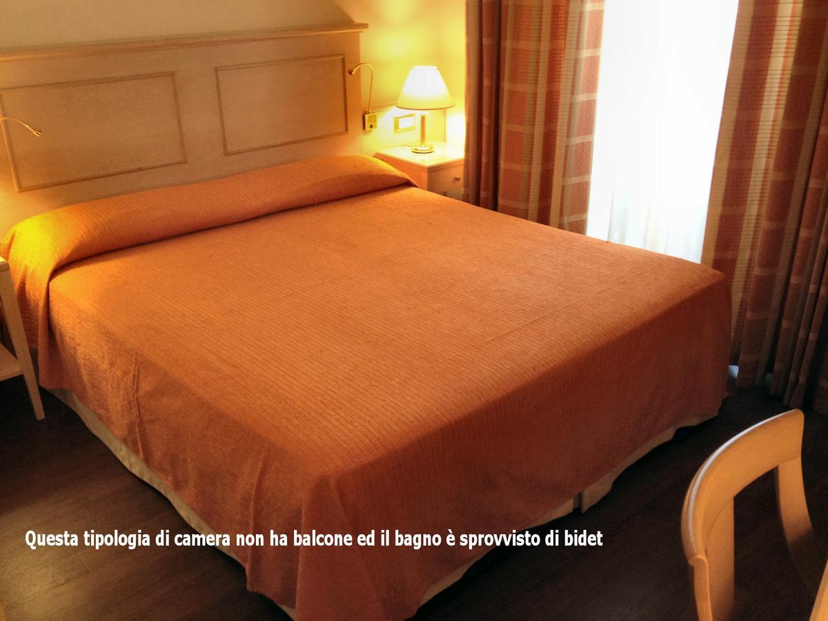Double or Twin Room,1588106940:JPEG