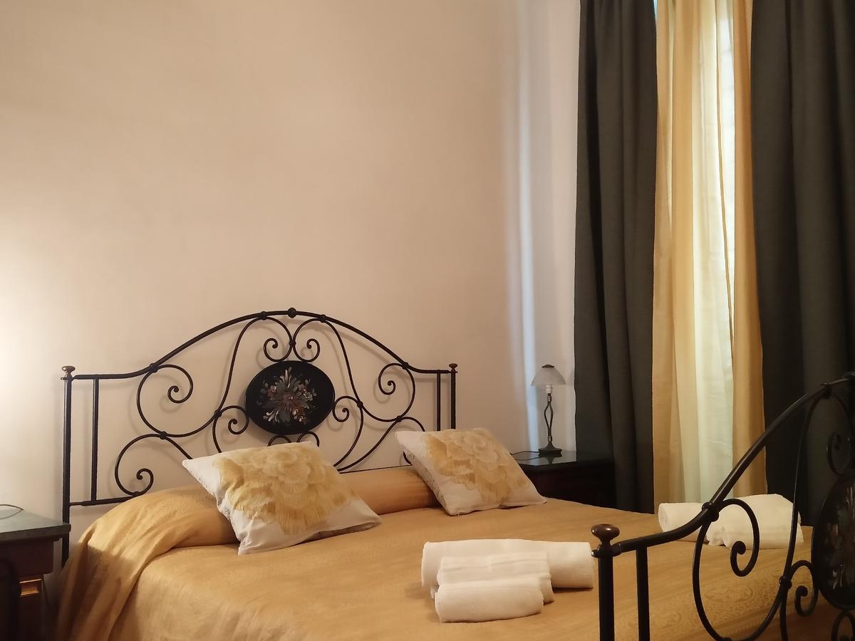 Deluxe Double Room,508660779:JPEG