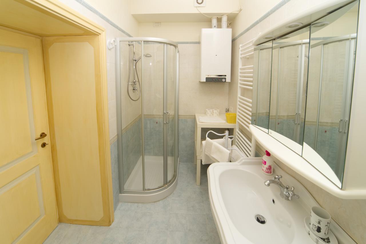 One-Bedroom Apartment,711046450:JPEG