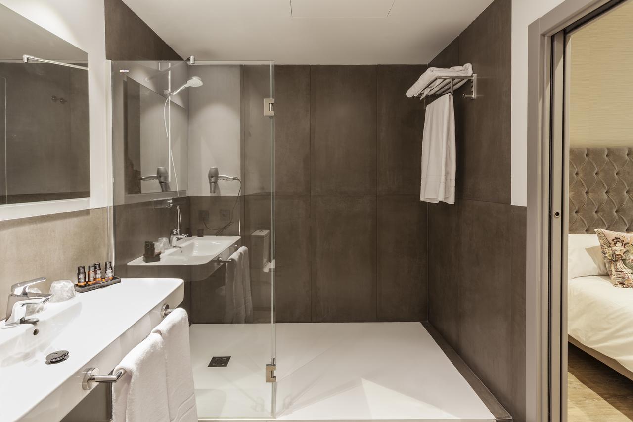 Superior Room,517752381:JPEG