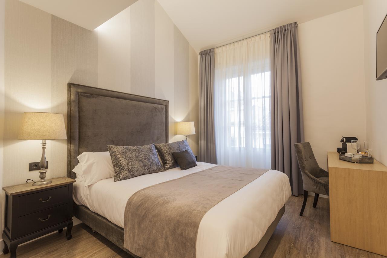 Double Room,517752381:JPEG