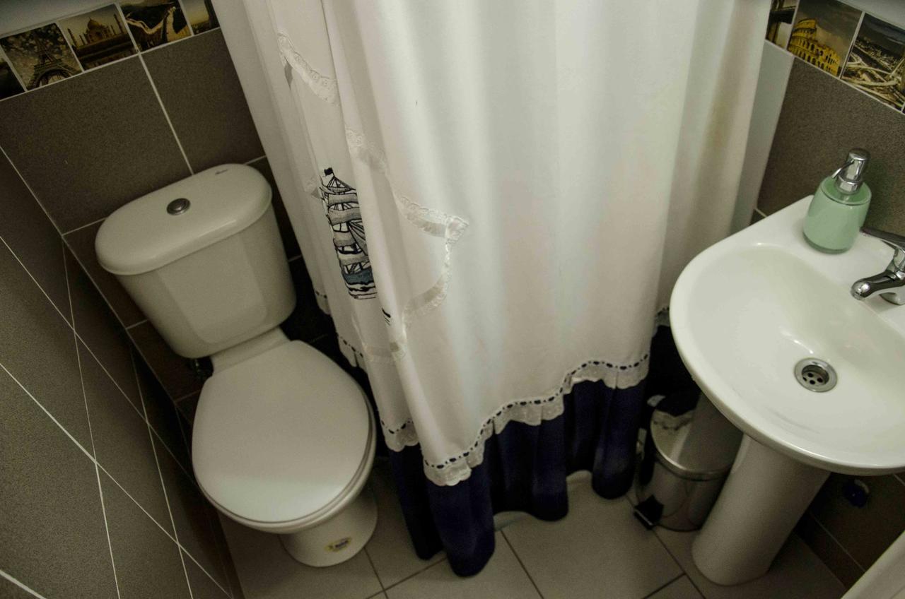 Twin Room Private Bathroom