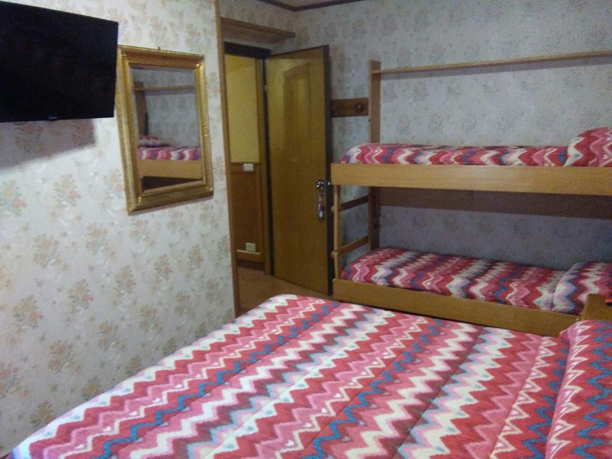 Camera Familiare (2 Adulti + 2 Bambini) - Edificio Separato