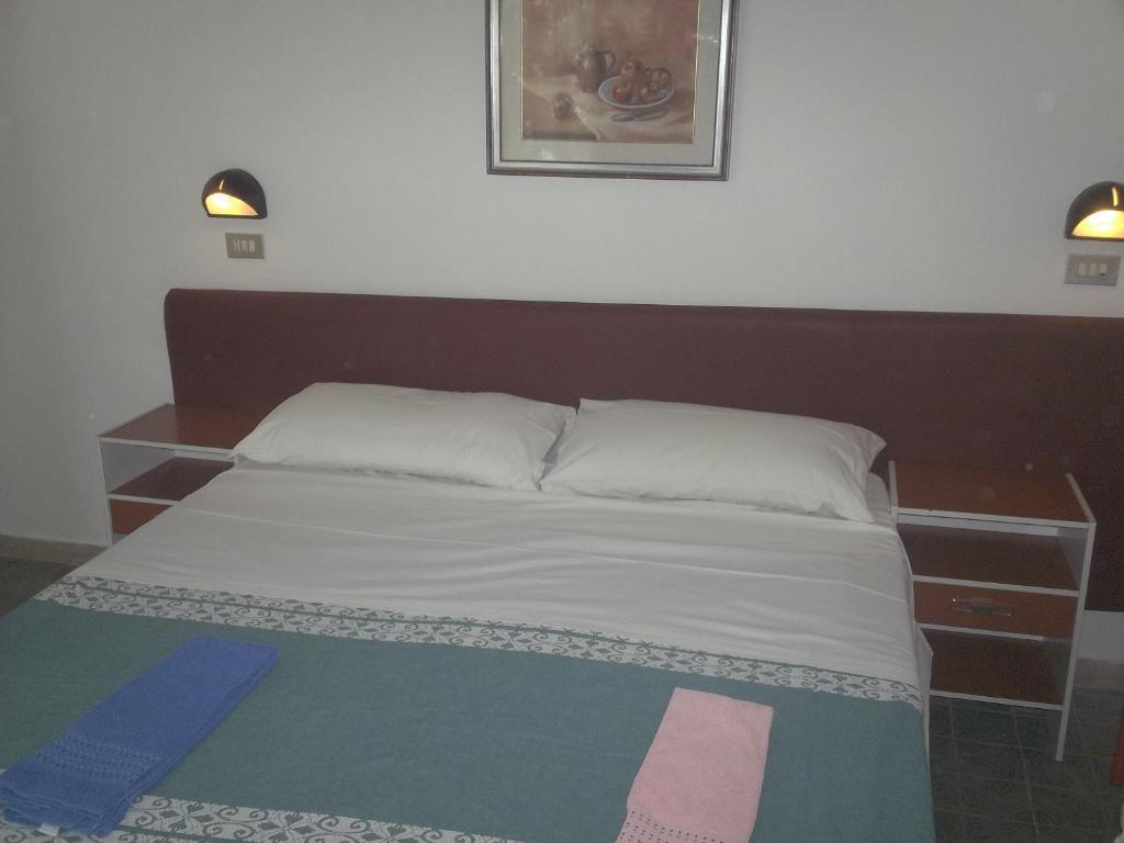 Triple Room,52266752:JPEG