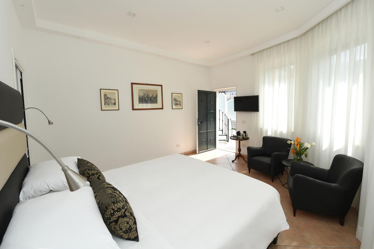 Triple Room Terrace,526855794:JPEG