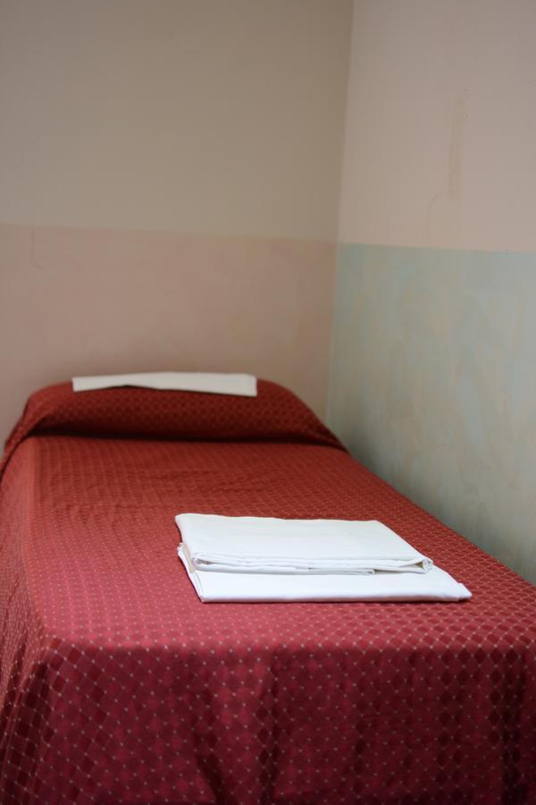 Bed 8-Bed Mixed Dormitory Room
