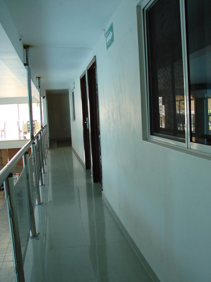 Family Room,821428709:JPEG