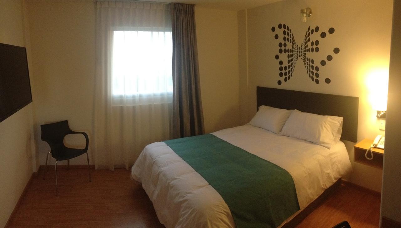 Standard Queen Room,713496427:JPEG