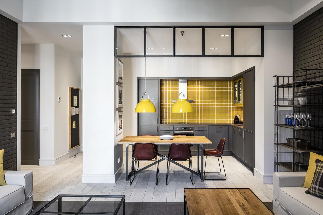 Three-Bedroom Apartment,535847229:JPEG