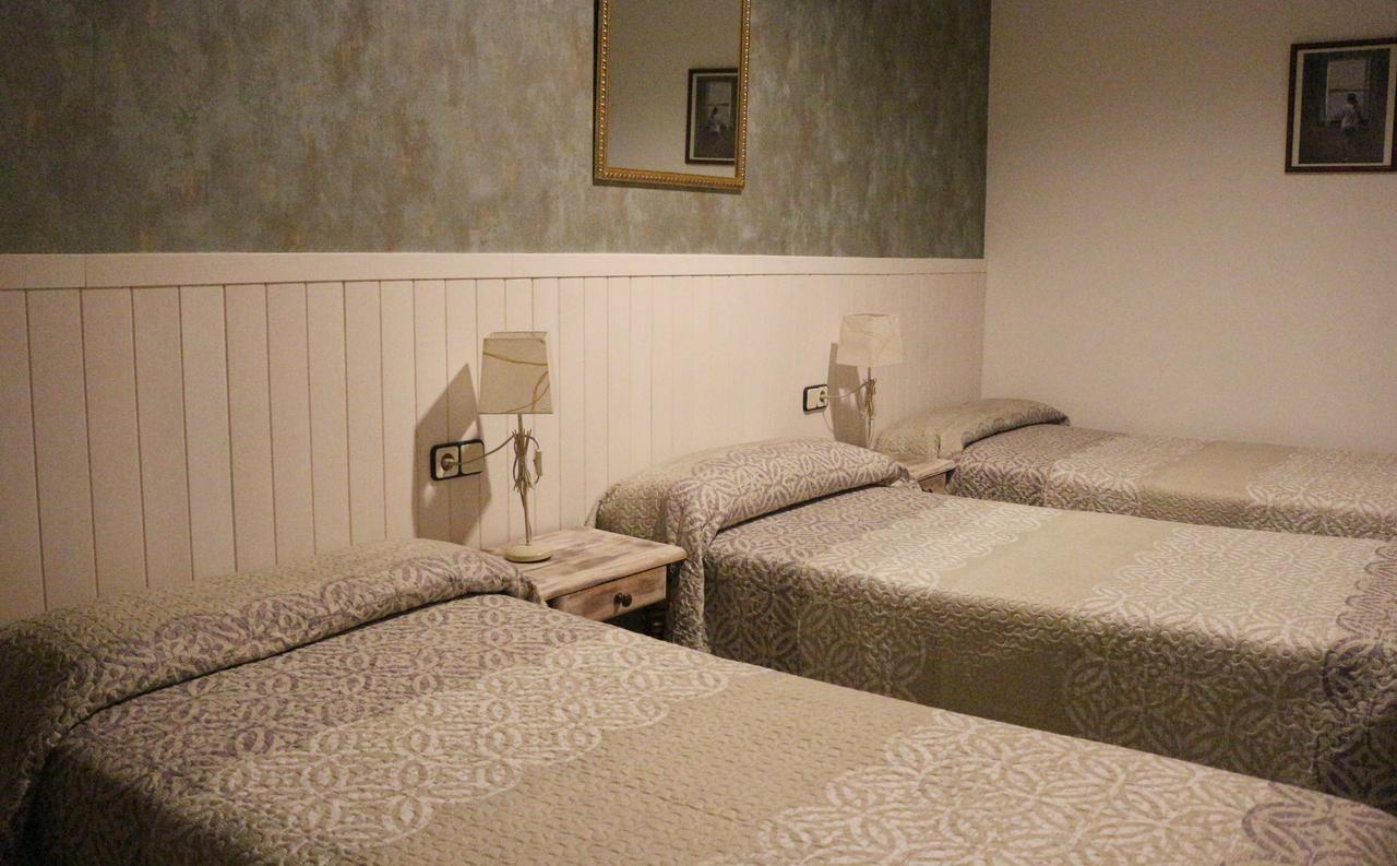 Triple Room,537337440:JPEG